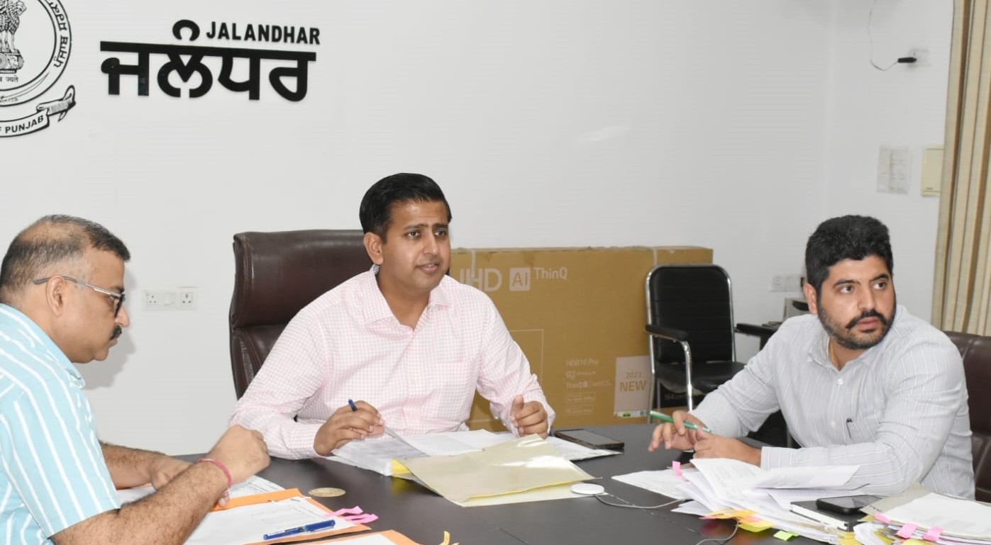Deputy Commissioner instructs officials to expedite voter registration for SGPC elections