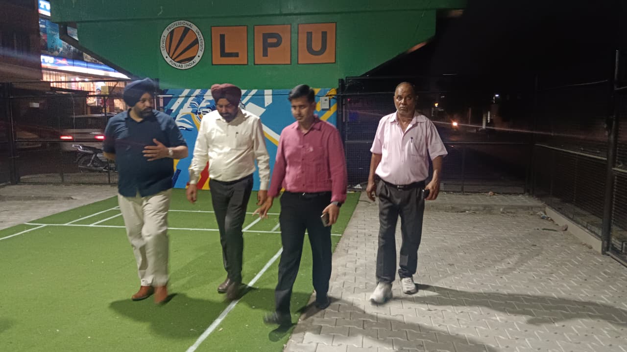 Distt admin converts under-bridge to box cricket ground under Yudh Nasheya Virudh campaign