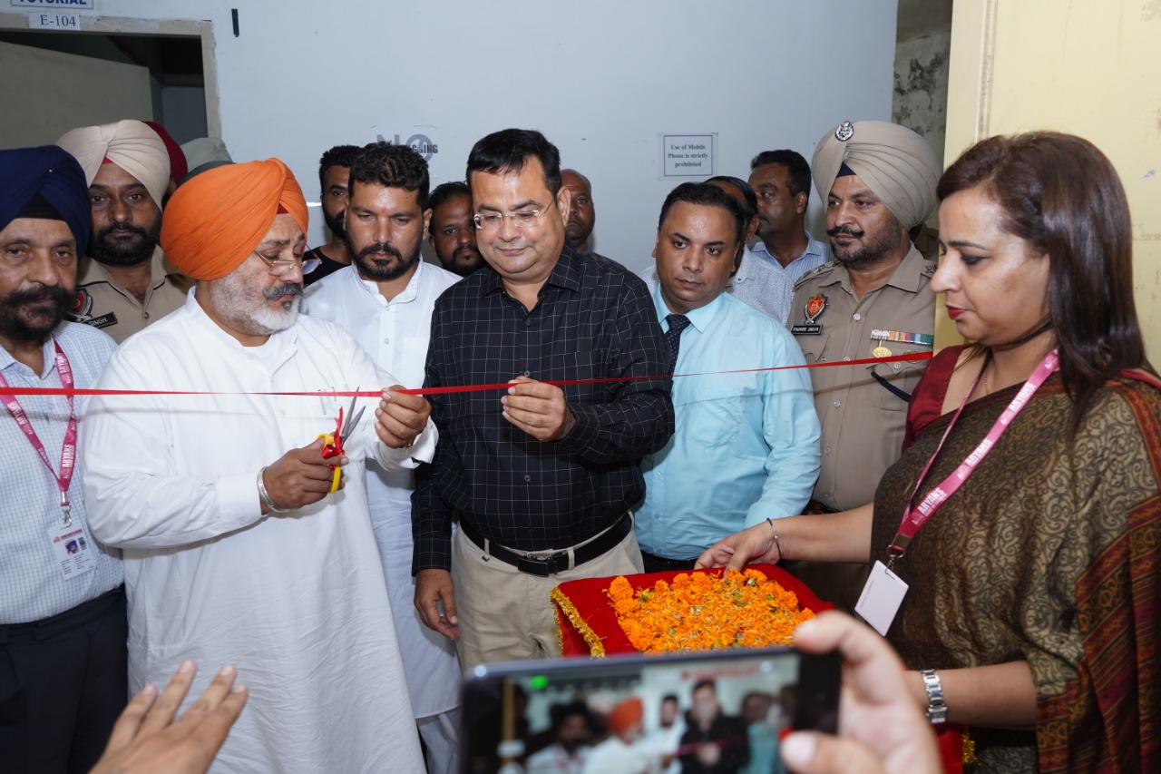 Health Minister, Punjab inaugurates First Aryans Healthcare Job Fest