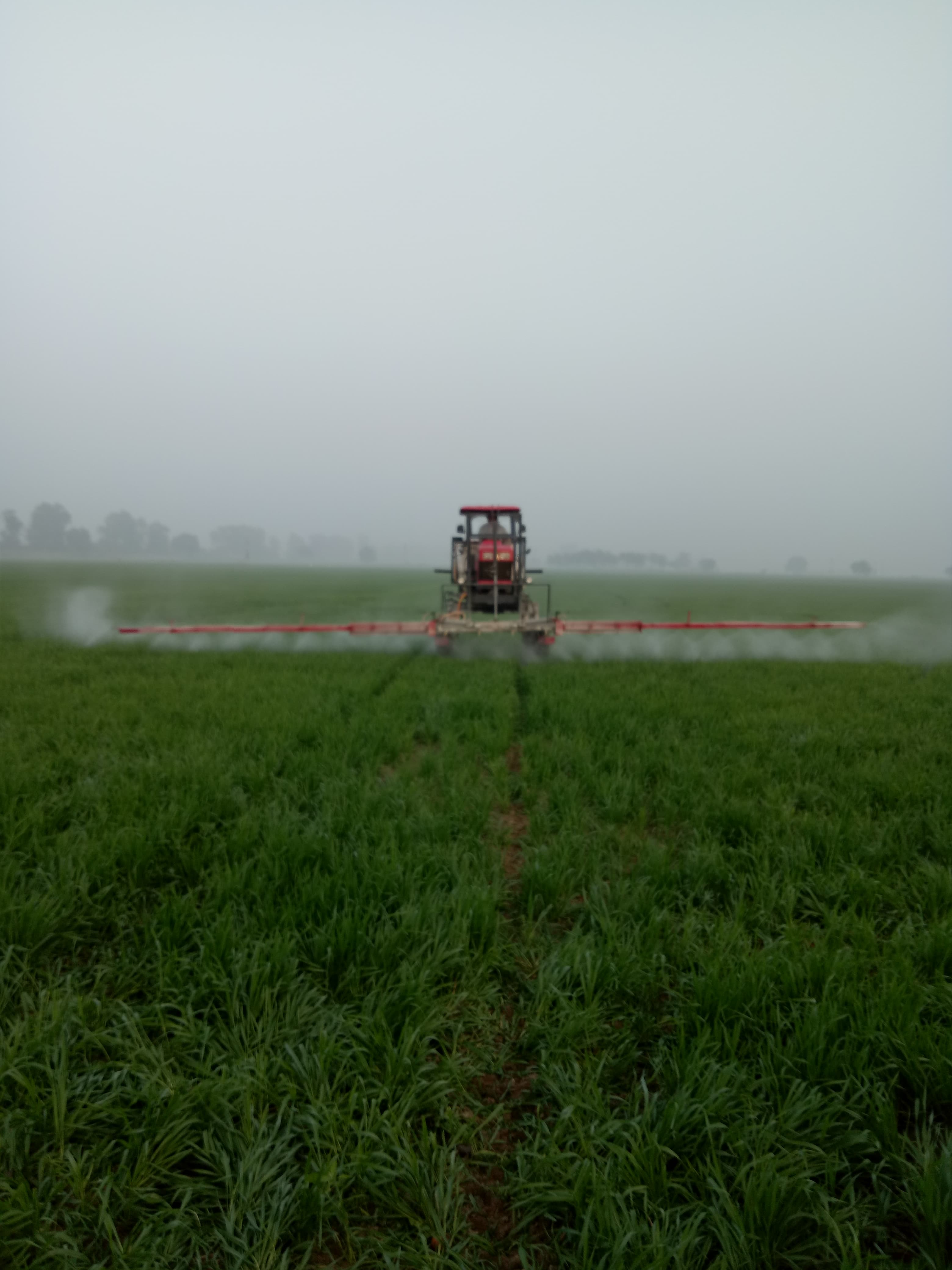 Boom Sprayer is turning out to be a boon for the farmers, best results on weeds