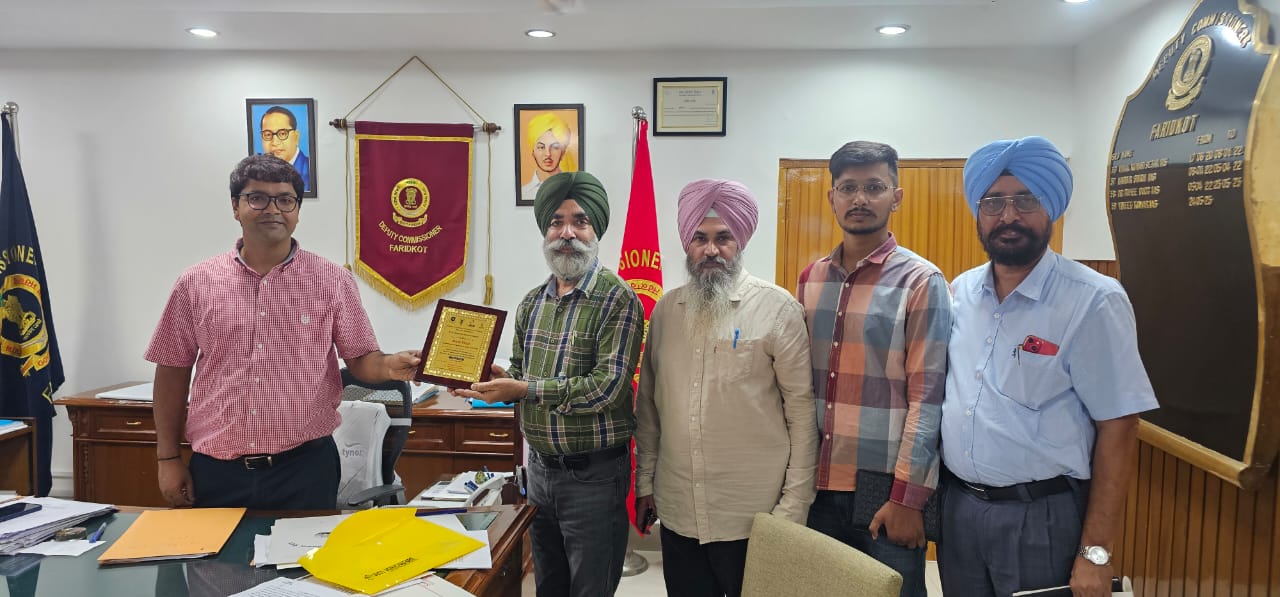 BEST EXTENSION SCIENTIST AWARD FOR CAO FARIDKOT 