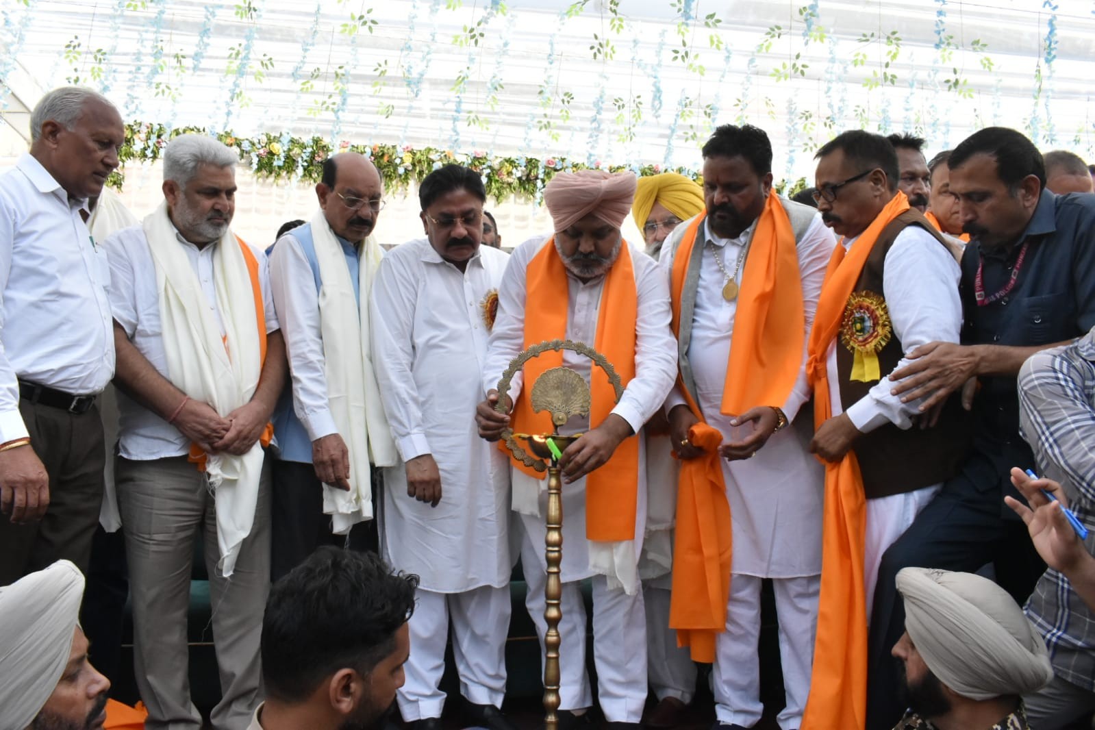 Cabinet Minister calls for strengthening  bond of brotherhood by following teachings of Bhagwan Valmiki Ji