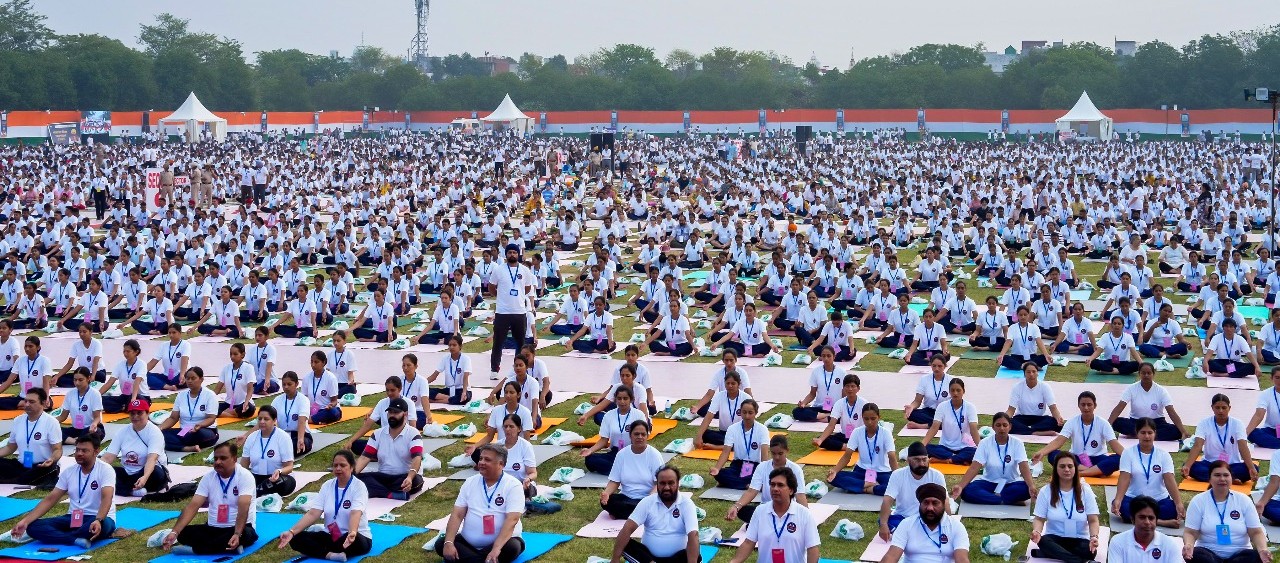 New record 21,000 join CM Di Yogshala; Health Minister leads function
