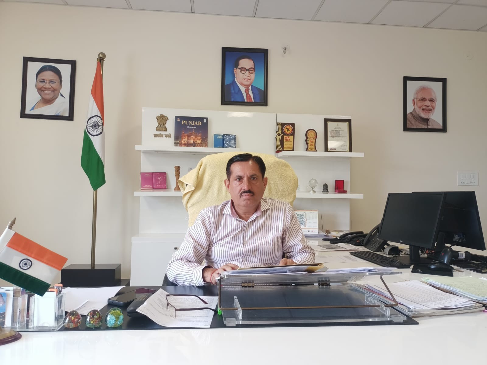 Passport Seva mobile van reaches IKGPTU Kapurthala for on-spot passport services