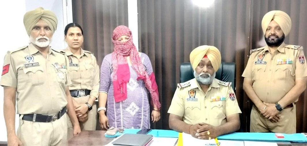 Woman arrested for selling chemical-based illicit liquor.