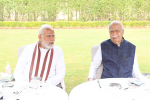 LK Advani turns 95, Modi and Rajnath Singh arrive to meet and greet him on his birthday