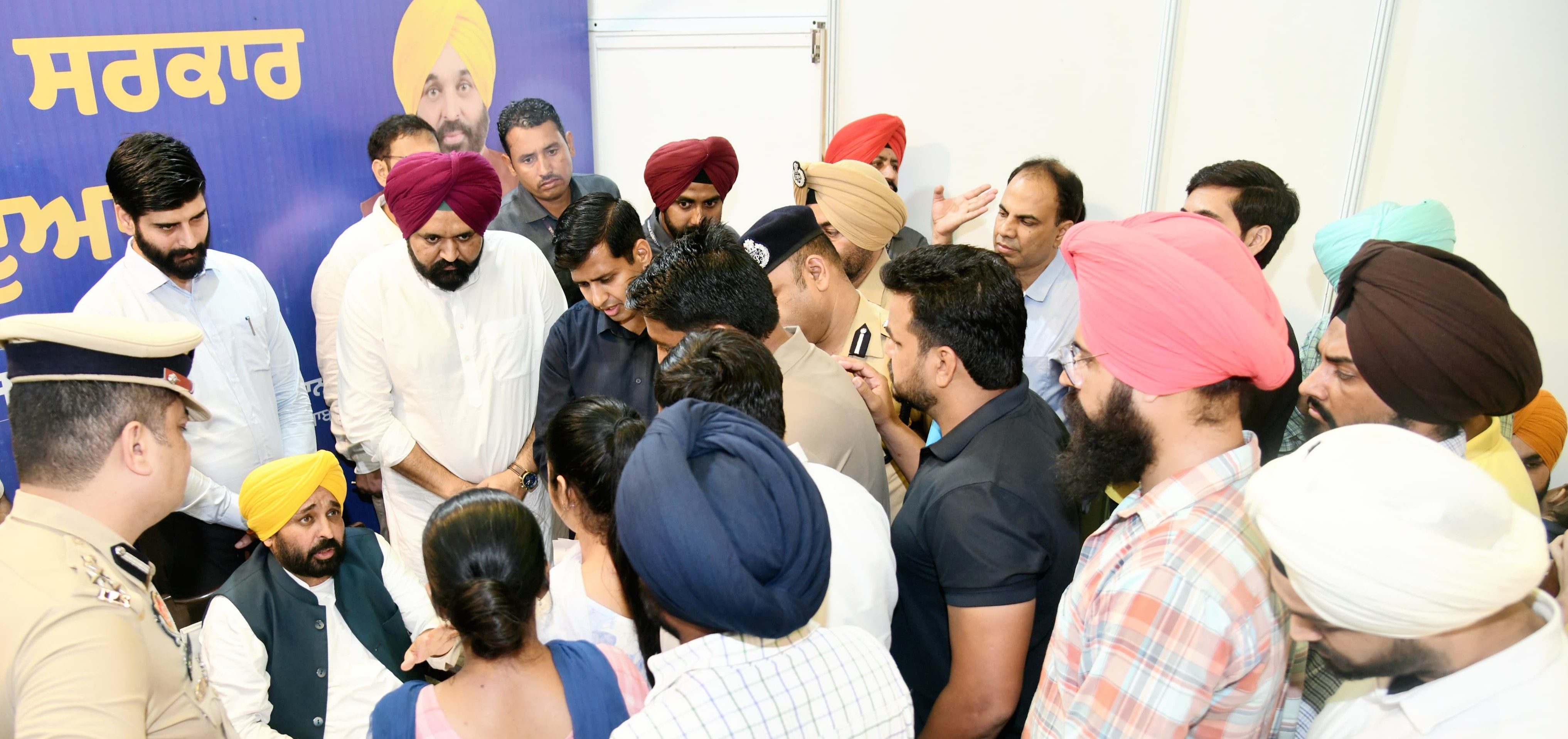 CM listens to grievances of people during Sarkar Tuhaade Dwaar at Jalandhar