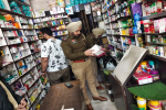 Jalandhar Rural Police conducts major operation under "Yudh Nashya Virudh" campaign, raids on 38 places,17 medical stores
